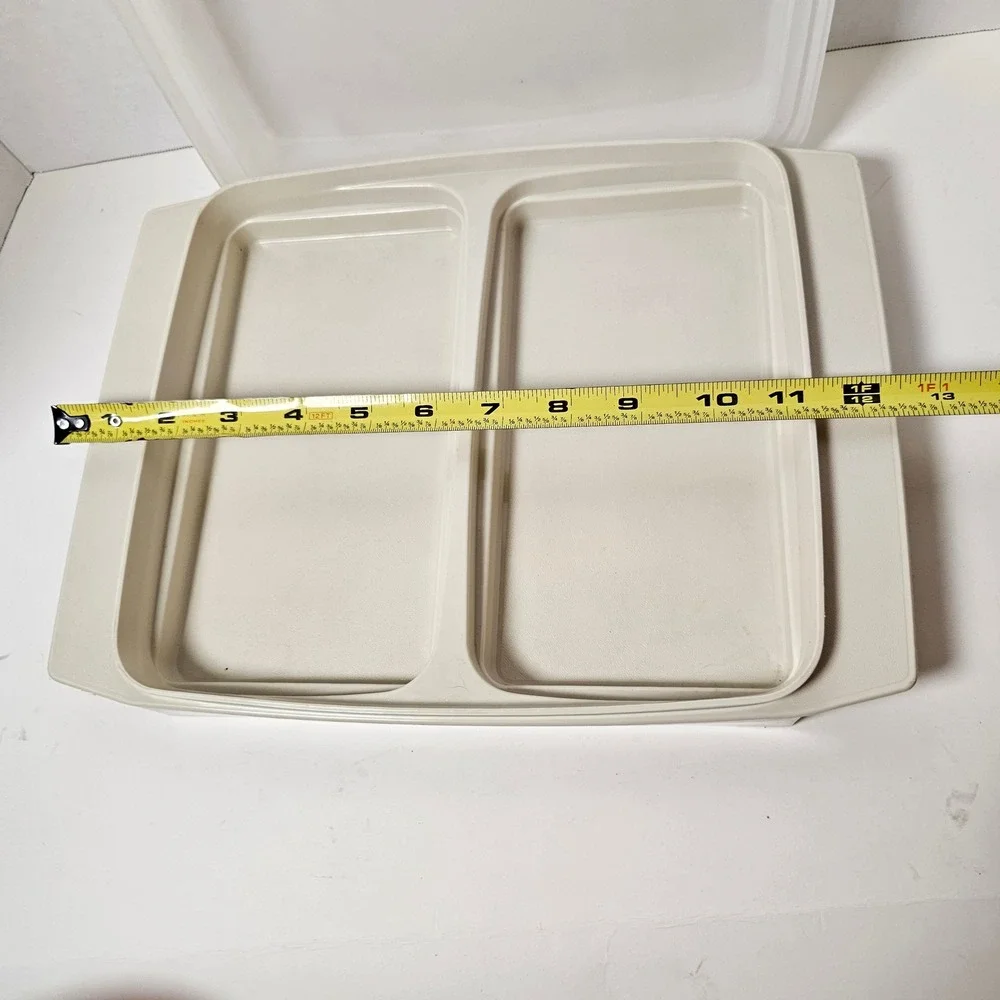 Vintage Tupperware‎ 723-3 Divided Serving Tray with Lid Cream Rectangular USA
